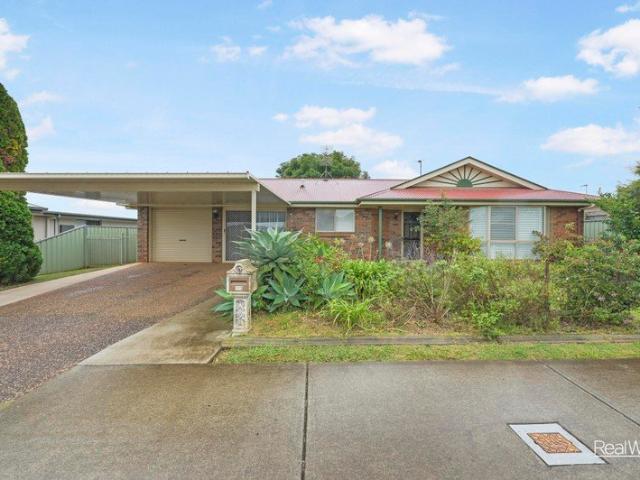 Beautiful Kearney Springs Family Home