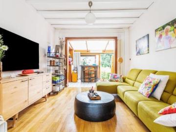 Beautiful house 5 bedrooms + garden