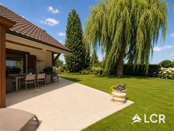Beautiful house furnished or unfurnished of 150m2 Magnificent garden/terrace