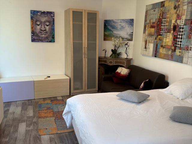 Quiet Garden Retreat – 20 min from Central Paris & Disneyland®