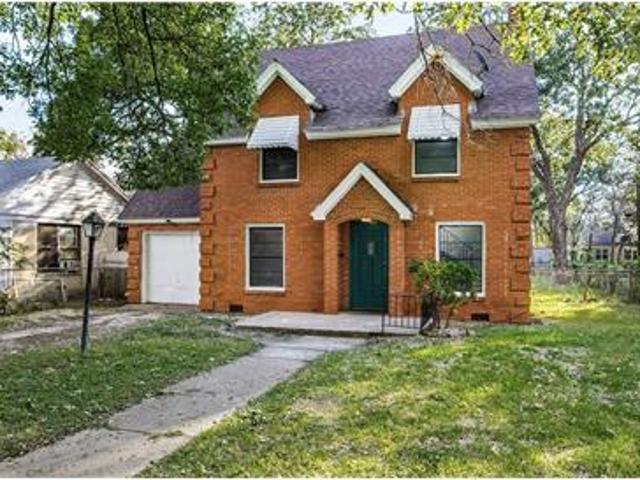 Beautiful house is ready for move in