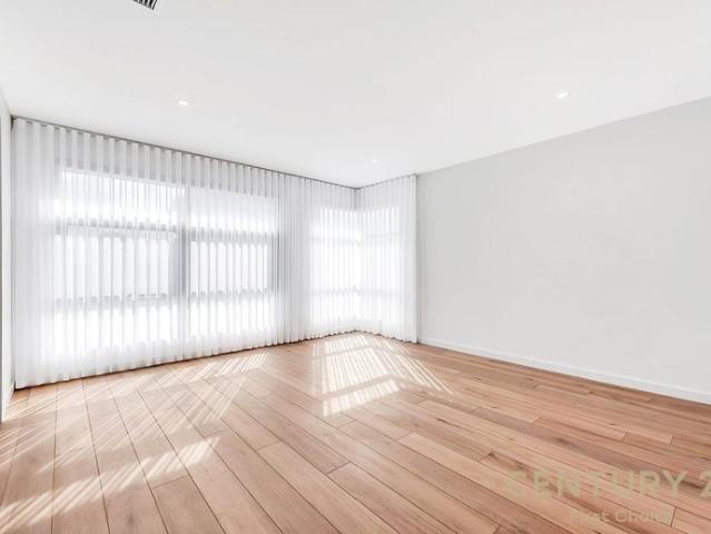 BEAUTIFUL HOME FANTASTIC LOCATION