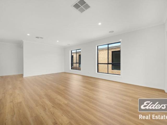 Beautiful home in Werribee Secondary zone !