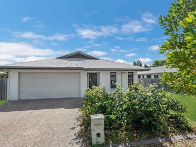 Beautiful home in Bushland Beach