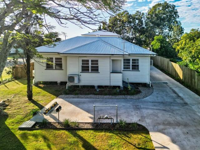 BEAUTIFUL HOME IN CENTRAL GATTON