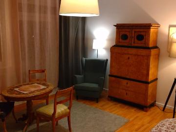 Beautiful home in excellent location, Berlin Amsterdam Apartments for Rent