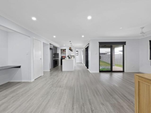 Beautiful home in great location!