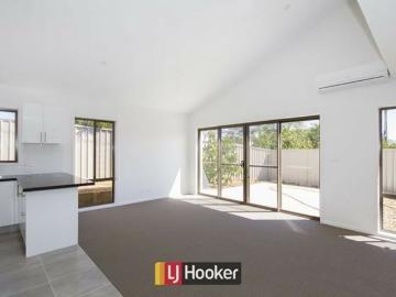 Beautiful home in Ideal location