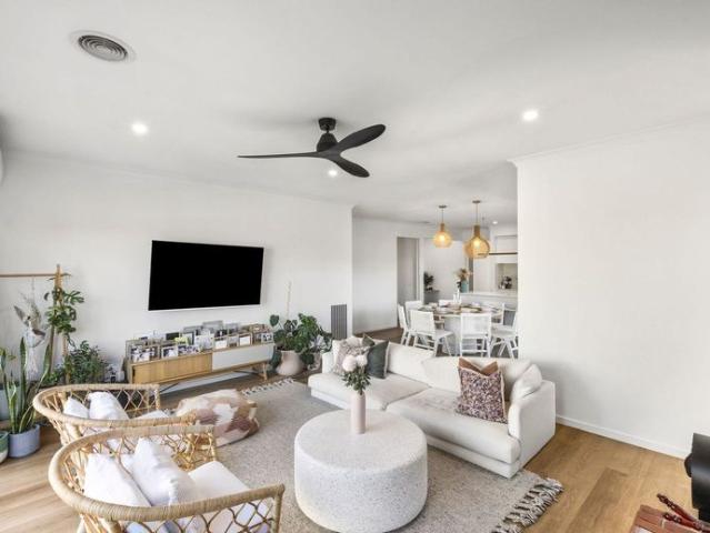 Beautiful home in Prime location!