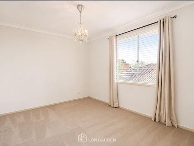 Beautiful Home in Super Convenient Location