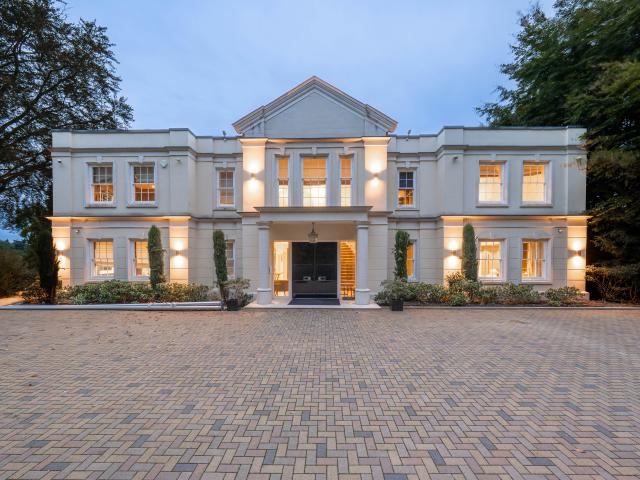 Beautiful home in Surrey