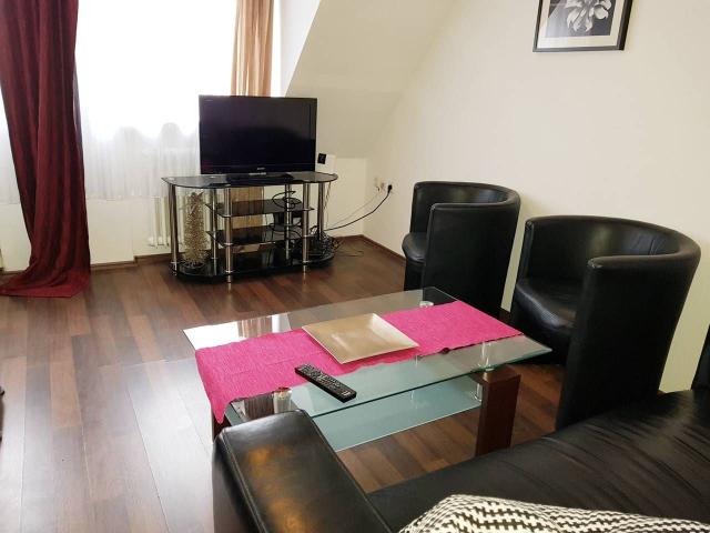 Beautiful Home on the NEUSTRASSE!, Dusseldorf Amsterdam Apartments for Rent
