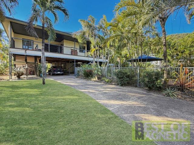 Beautiful High Set Home Pool, Workshop, Granny Flat