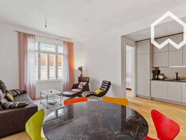 Beautiful historic apartment in the vibrant 7th district