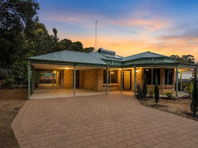 Beautiful Jarrahdale Living A Country Lifestyle to Call Your Own