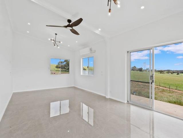 Beautiful Off Grid Barn Style Home on 5,800sqm