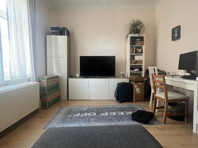 Beautiful old apartment in Düsseldorf, Dusseldorf Amsterdam Apartments for Rent