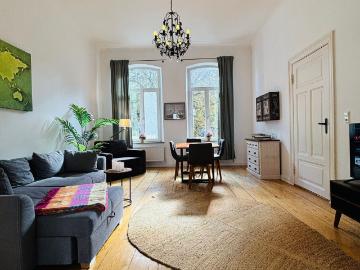 Beautiful old building apartment in the heart of the city Fedelhören