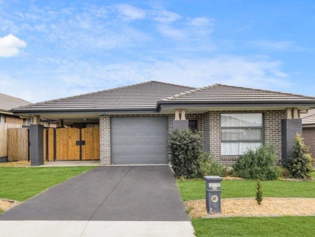 Beautiful Oran Park Home
