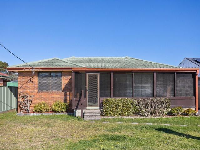 Beautiful Outlook | Solid Home | Close to the Lake