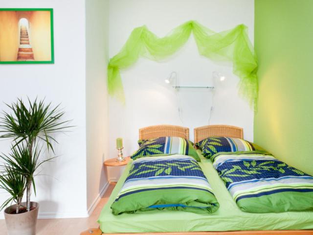 Beautiful & lovely flat in the heart of town, Berlin Amsterdam Apartments for Rent