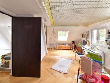 Beautiful LOFT/ Penthouse in Essen, Essen Amsterdam Apartments for Rent