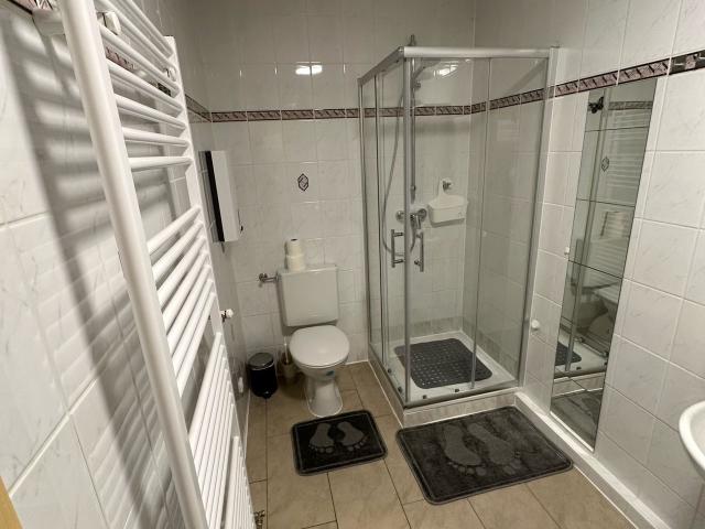 Beautiful, large and great apartment with balcony in top location, Karlsruhe Amsterdam Apartments for Rent