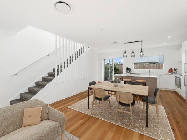 Beautiful large family home 4 bedrooms