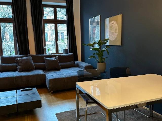 Beautiful large old building apartment in a central location, Leipzig Amsterdam Apartments for Rent