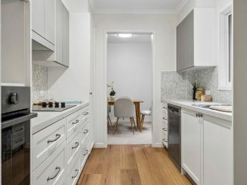 Beautiful light filled villa in a sought after location