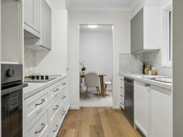 Beautiful light filled villa in a sought after location