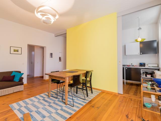 Beautiful light flooded 3 room apartment with balcony centrally located in Schöneberg Berlin