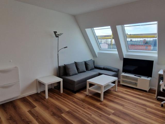 Beautiful, luxurious 1 room attic apartment, Berlin Amsterdam Apartments for Rent