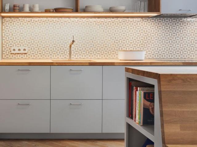 Beautiful, modern apartment in a historic building very central located in Schöneberg, Berlin
