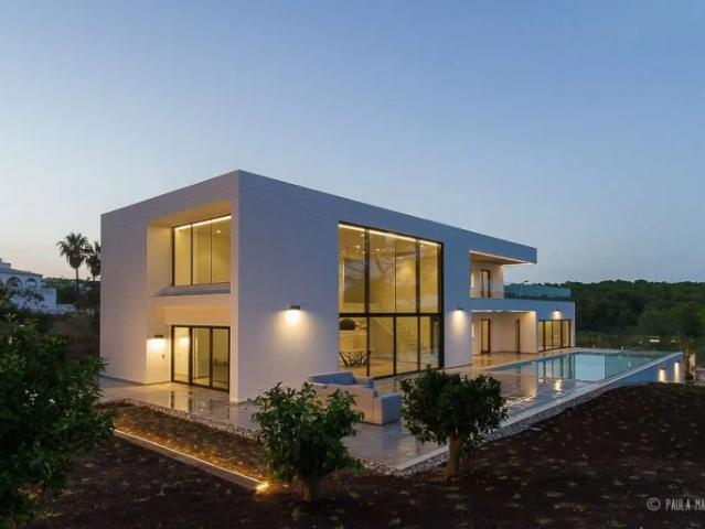 Beautiful modern built villa in Sol de Mallorca, with sea views
