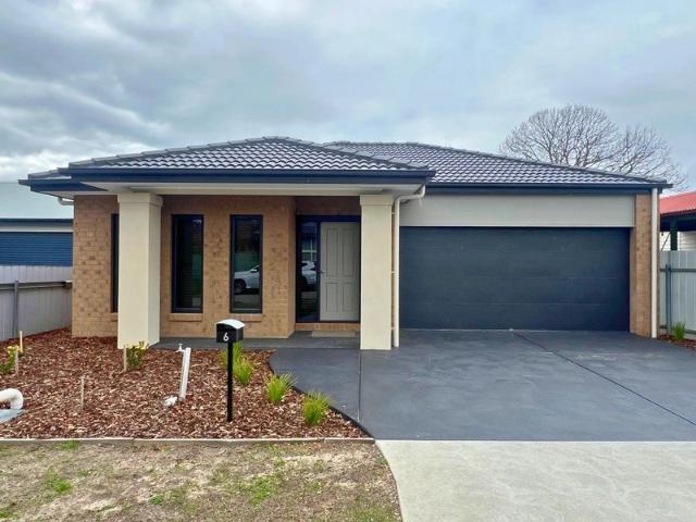 Beautiful Modern Four Bedroom Home