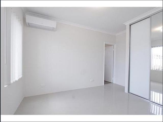 BEAUTIFUL MODERN HOME WITH ALFRESCO DINING AREA IN EAST CANNINGTON