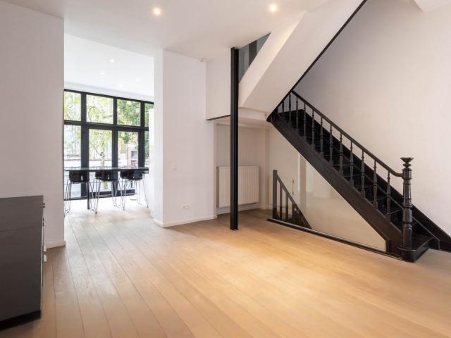 Beautiful modern house with 4 bedrooms + outdoor space