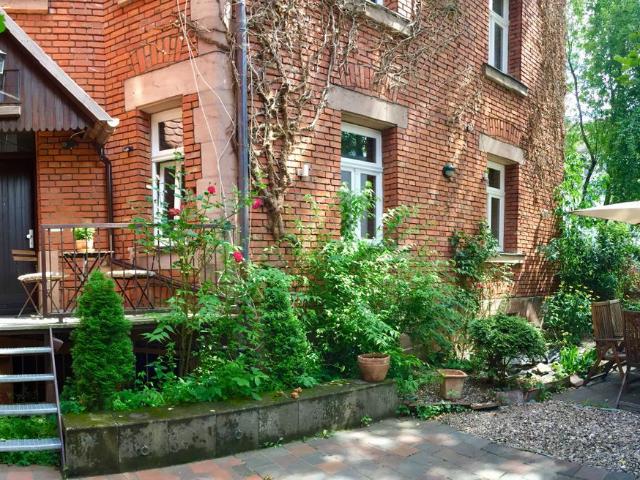 Beautiful, modern studio, Nurnberg Amsterdam Apartments for Rent