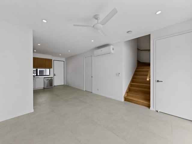 Beautiful Modern Townhouse in Maroochydore