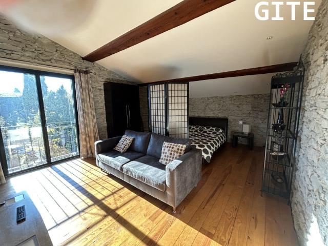 Beautiful maison rénovée avec grand jardin et 2 gites 405m² Carcassonne
