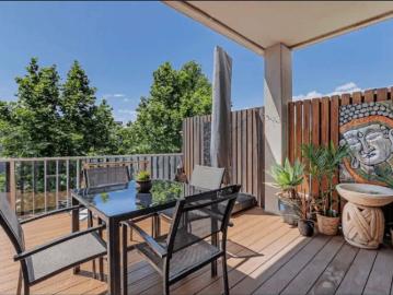Beautiful Marina Retreat Fully Furnished