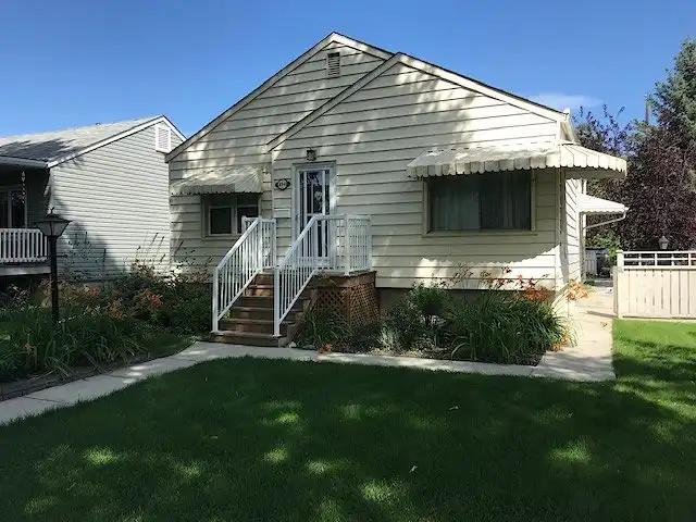 Beautiful Mckernan Two Bedroom House Close to University