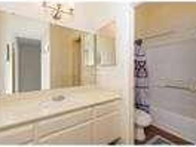 Beautiful Newhall Apartment for rent