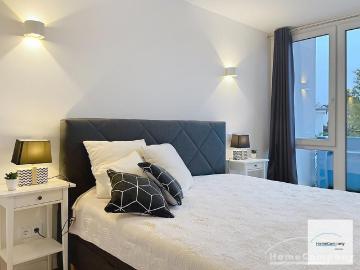 Beautiful, newly furnished 2 room maisonette apartment with amazing roof terrace in Moosach