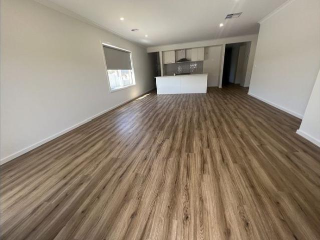 Beautiful Near New Four Bedroom Family Home
