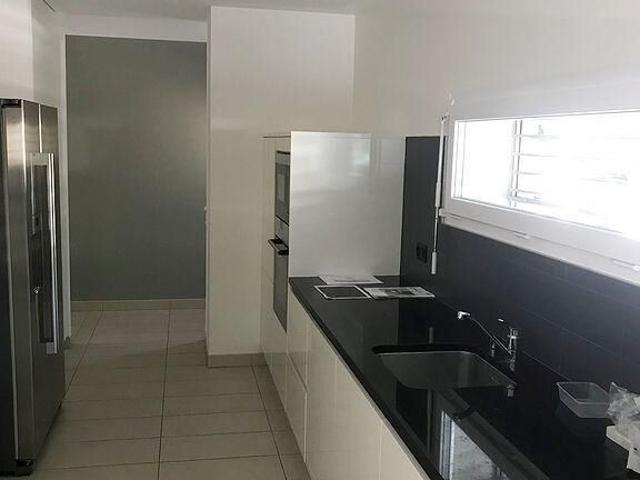 Beautiful semi detached villa with garden