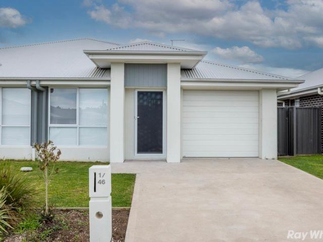 BEAUTIFUL SPACIOUS 3 BEDROOM VILLA!