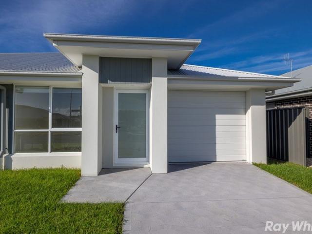 BEAUTIFUL SPACIOUS 3 BEDROOM VILLA!