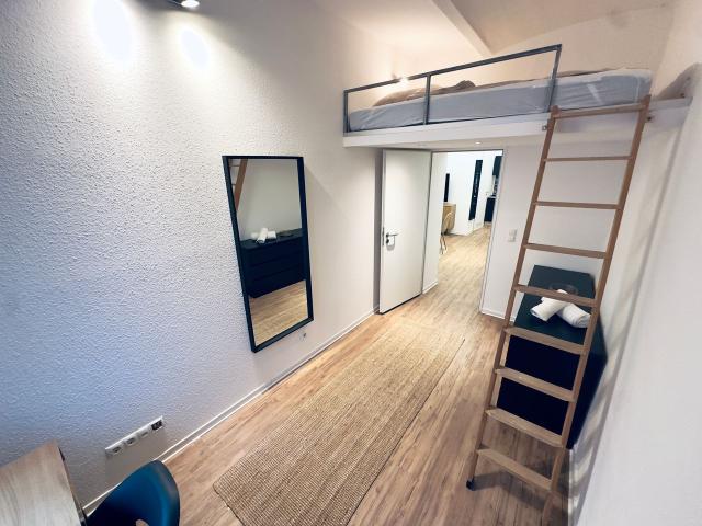 Beautiful & spacious 2 Bedeoom suite Aachen, Aachen Amsterdam Apartments for Rent